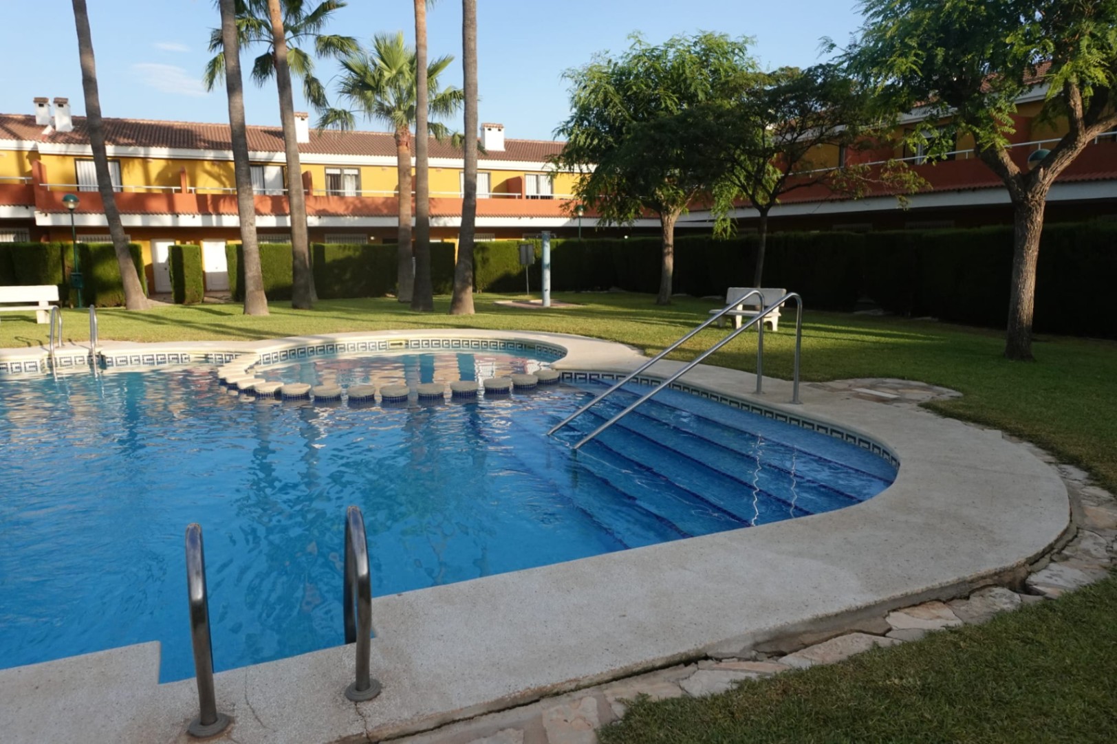 SE VENDE BUNGALOW DUPLEX,EN DENIA, LAS MARINAS