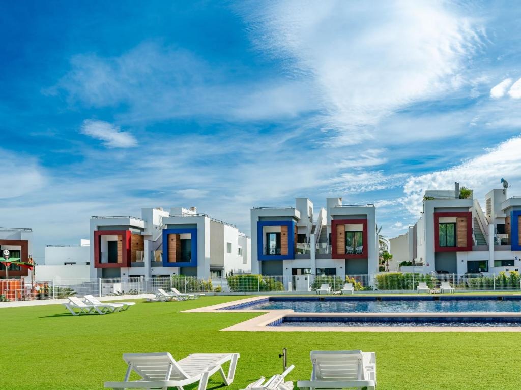 VENTA DE CHALET OBRA NUEVA EN DENIA