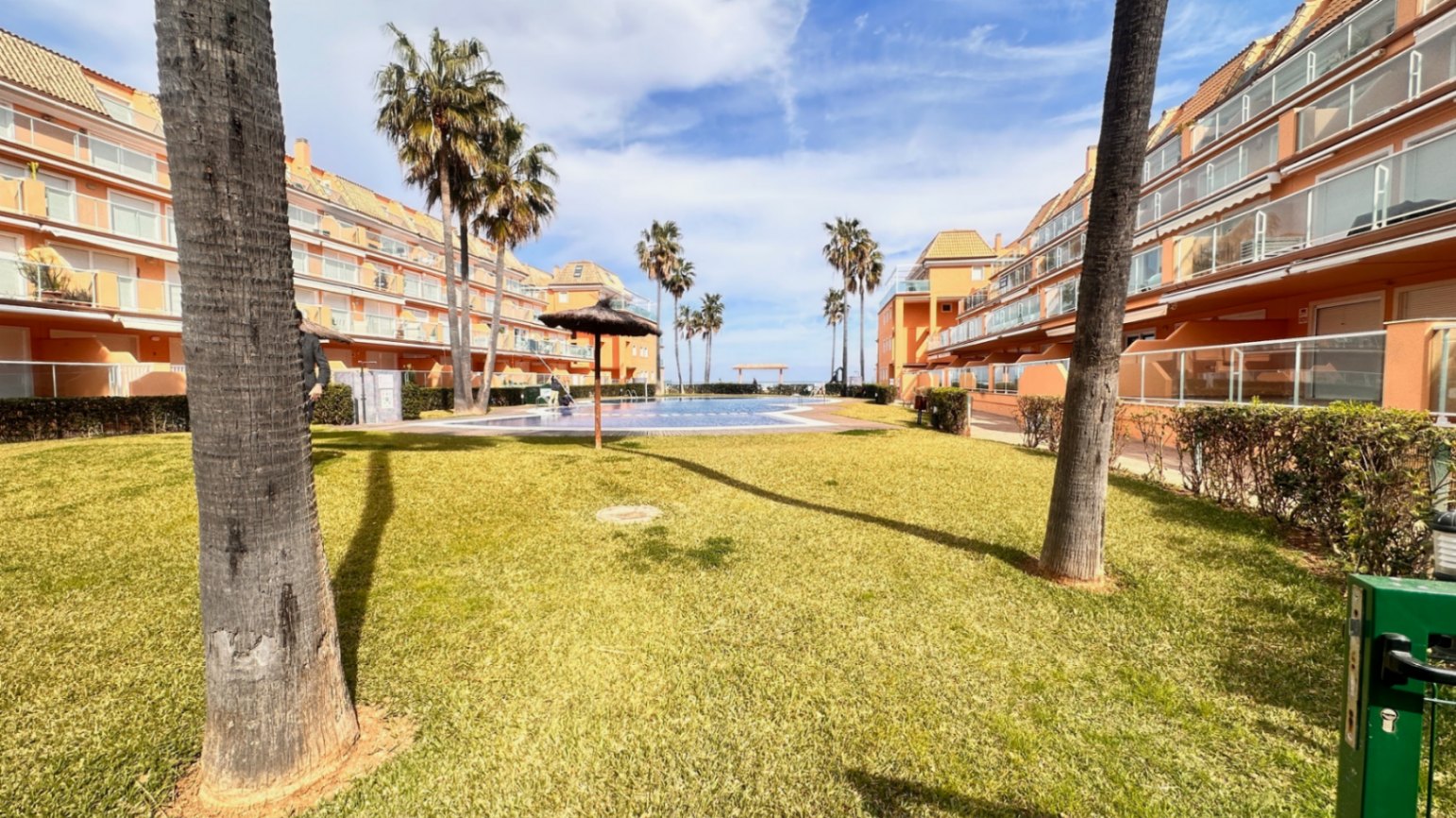 VENTA DE APARTAMENTO PRIMERA LINEA NE PLAYA DE ARENA