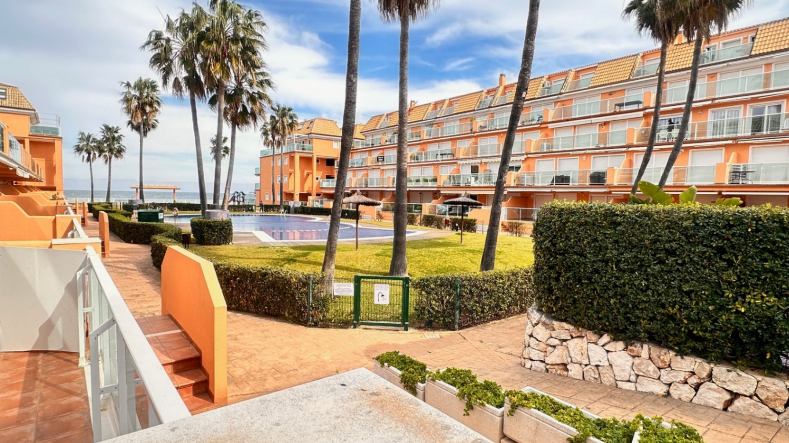 VENTA DE APARTAMENTO PRIMERA LINEA NE PLAYA DE ARENA