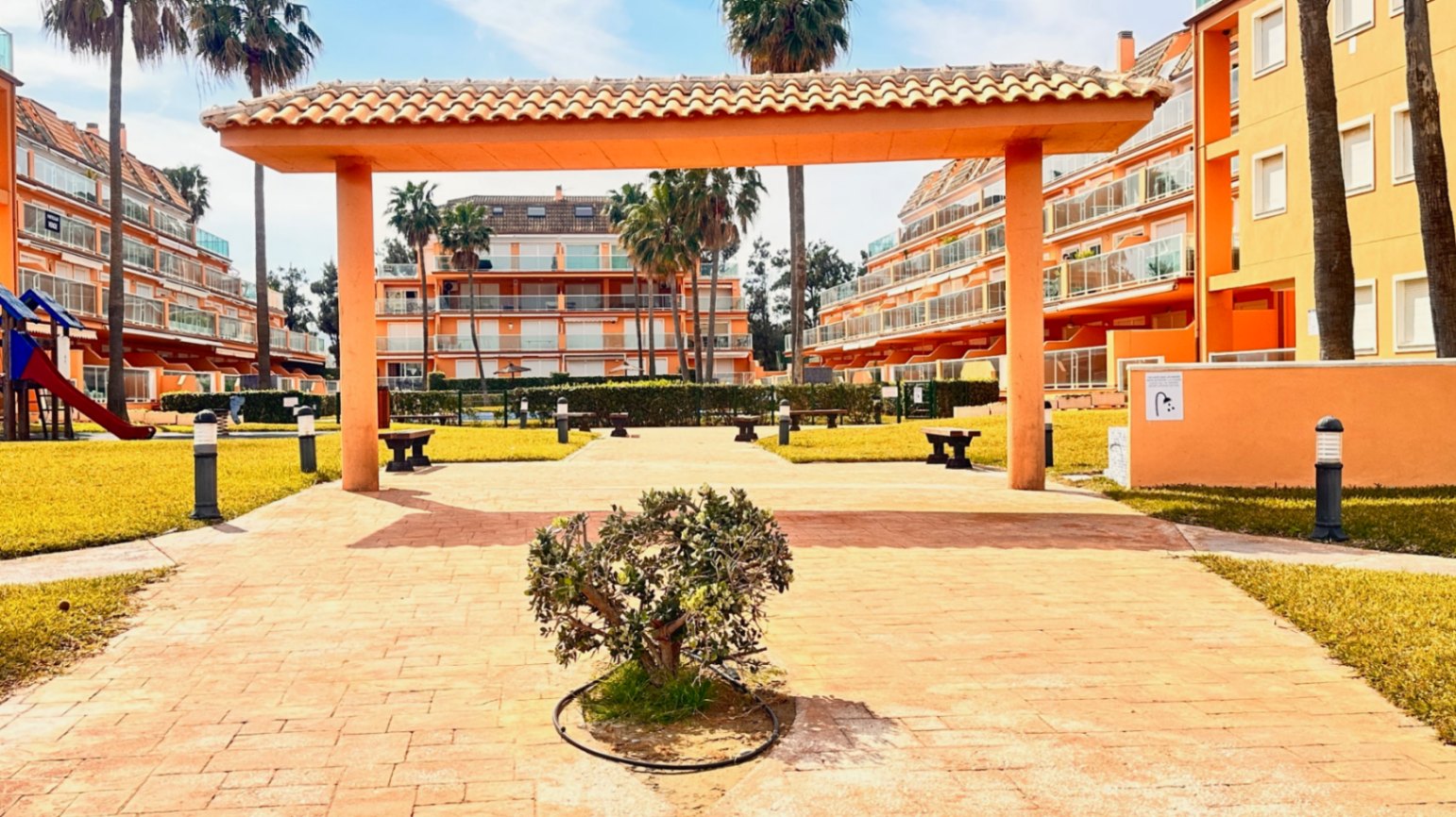 VENTA DE APARTAMENTO PRIMERA LINEA NE PLAYA DE ARENA