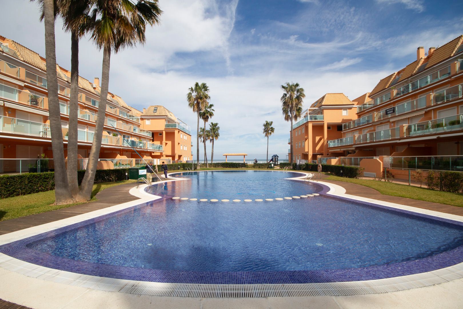 VENTA DE APARTAMENTO PRIMERA LINEA NE PLAYA DE ARENA