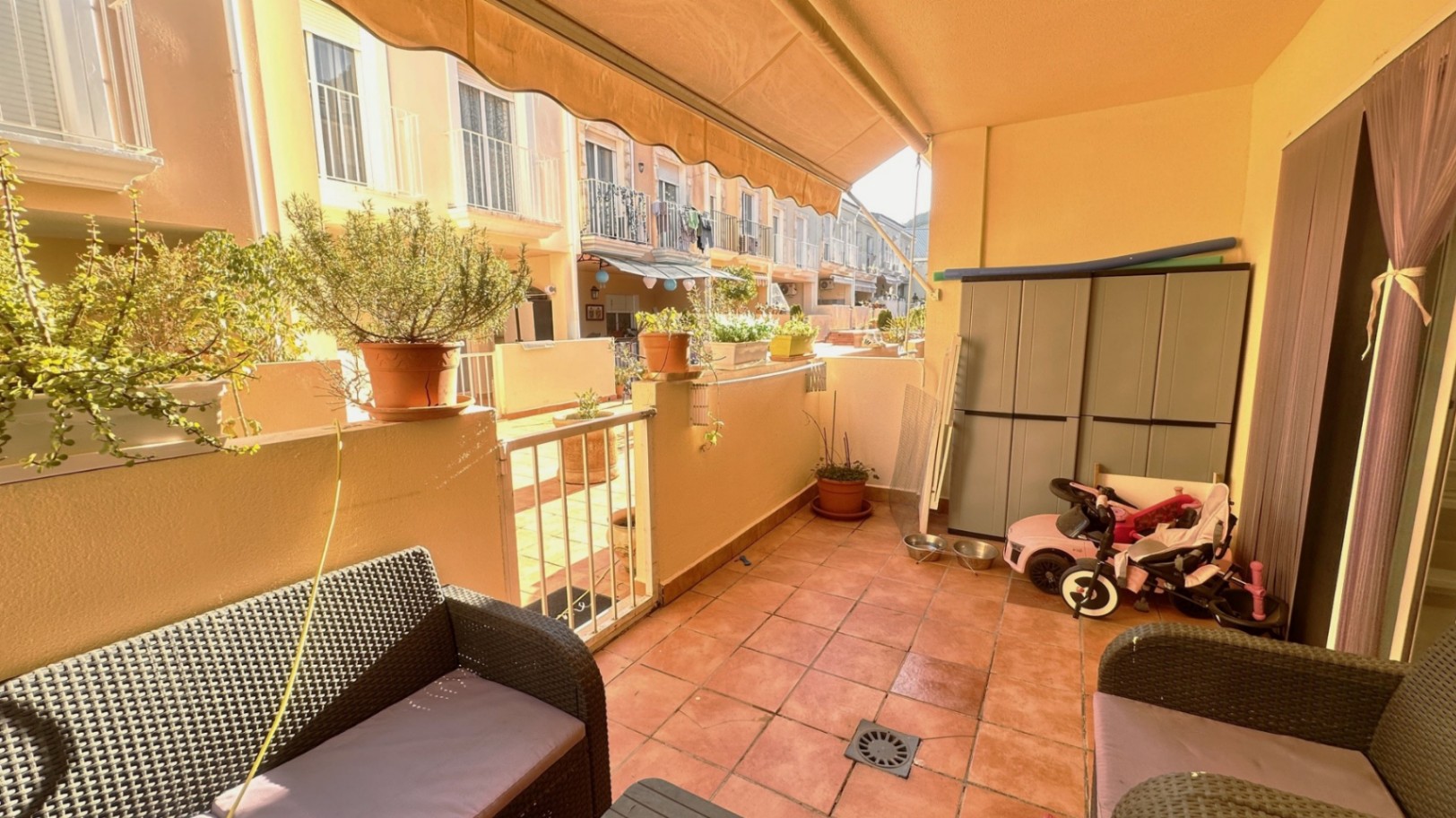 VENTA DE ADOSADO DUPLEX EN SAGRA