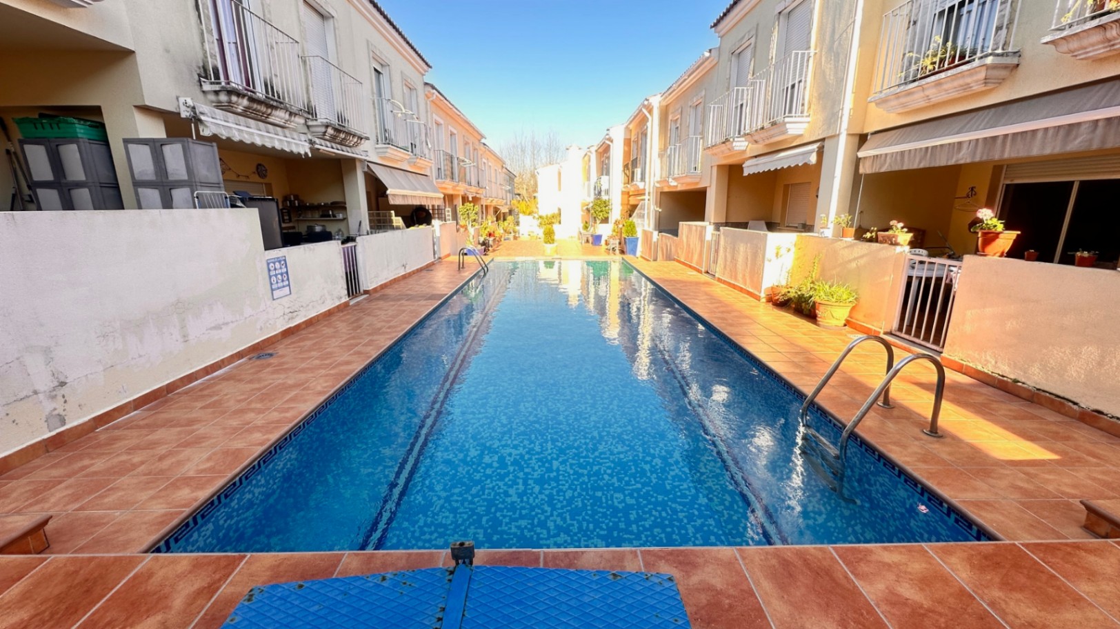 VENTA DE ADOSADO DUPLEX EN SAGRA