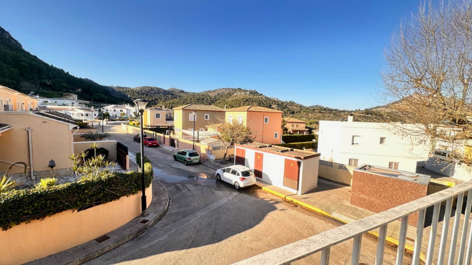 VENTA DE ADOSADO DUPLEX EN SAGRA
