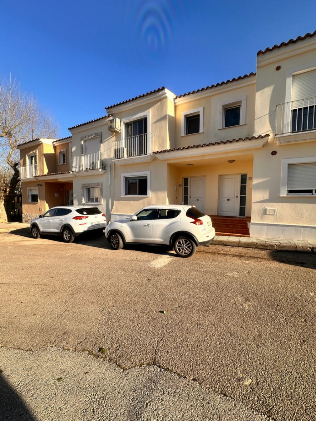 VENTA DE ADOSADO DUPLEX EN SAGRA