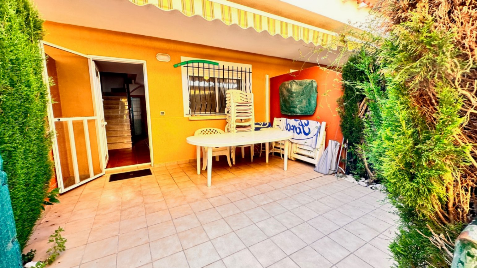 SE VENDE BUNGALOW DUPLEX,EN DENIA, LAS MARINAS