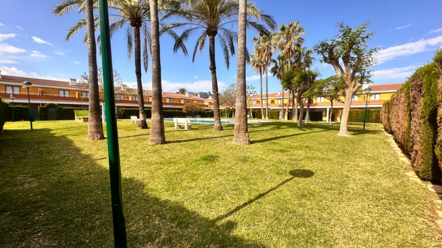 SE VENDE BUNGALOW DUPLEX,EN DENIA, LAS MARINAS