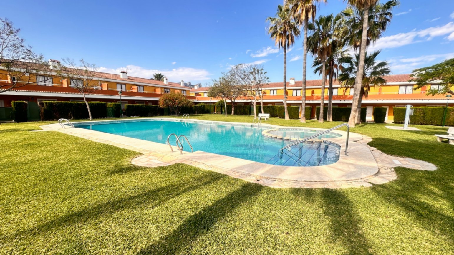 SE VENDE BUNGALOW DUPLEX,EN DENIA, LAS MARINAS