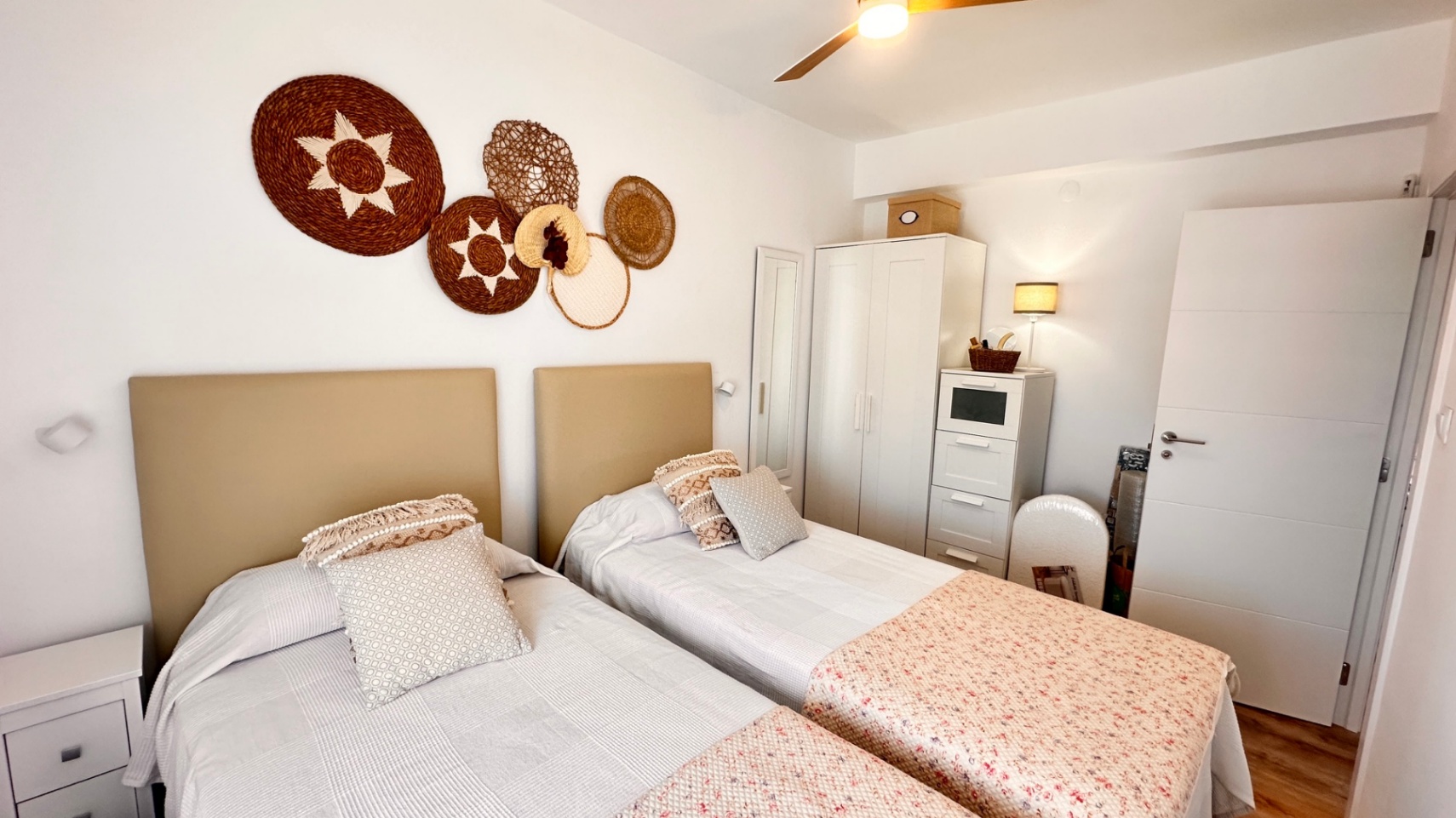 VENTA DE APARTAMENTO EN DENIA/DEVESES, 1ª LINEA